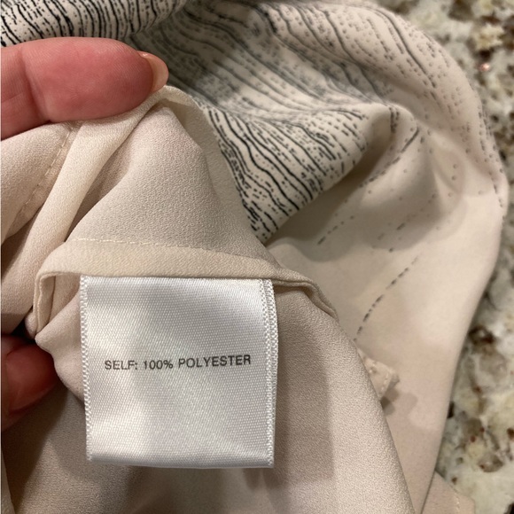 Ombré cream and black blouse - Picture 4 of 5